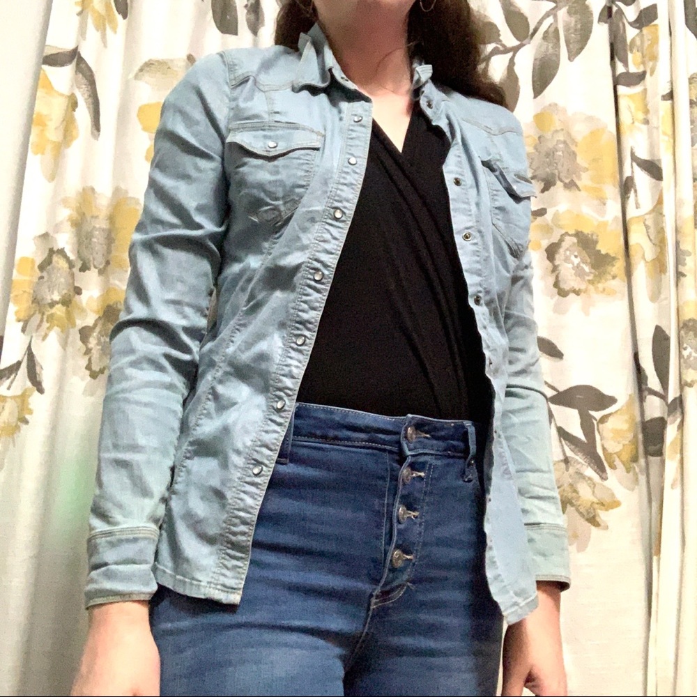 G by GUESS Chambray Western Snap Button Down